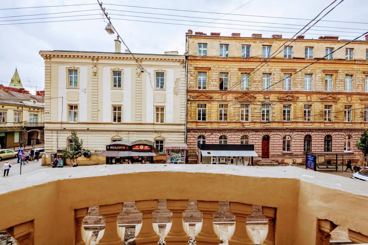 Family Apartments In Lviv Center With Balcony מראה חיצוני תמונה